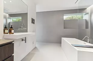 2169 University Blvd, Houston, TX 77030 - Photo 38