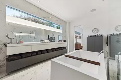 2169 University Boulevard, Houston, TX 77030 - Photo 28