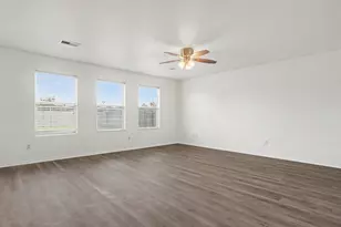 3803 Dogwood Tr, Baytown, TX 77521 - Photo 6