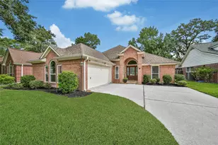 34 Dover Dr, Conroe, TX 77304 - Photo 1