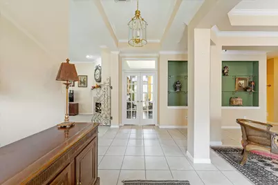 23 E Sienna Place, The Woodlands, TX 77382 - Photo 4