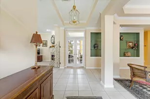 23 E Sienna Pl, The Woodlands, TX 77382 - Photo 4