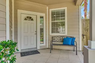 7 Greenwich Pl, Conroe, TX 77384 - Photo 4