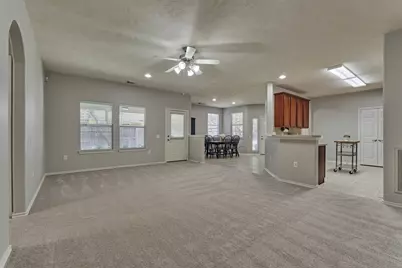 7 Greenwich Place, Conroe, TX 77384 - Photo 8