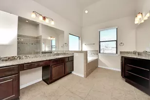 2707 King's Retreat Cir, Houston, TX 77345 - Photo 4