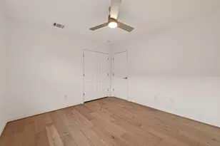 4862 Creekbend Dr, Houston, TX 77035 - Photo 18