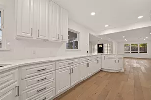 4862 Creekbend Dr, Houston, TX 77035 - Photo 12