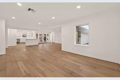 4862 Creekbend Drive, Houston, TX 77035 - Photo 8