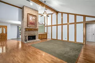 8706 Chelsworth Dr, Houston, TX 77083 - Photo 12