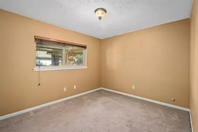 8706 Chelsworth Drive, Houston, TX 77083 - Photo 30