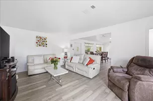 5280 Swallow Dr, Beaumont, TX 77707 - Photo 6