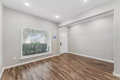 4123 Knollwick Court, Houston, TX 77053 - Photo 10