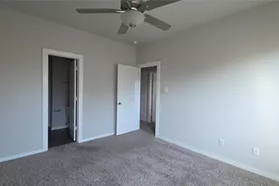 9760 Grosbeak Ln, Magnolia, TX 77354 - Photo 6