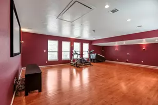 1126 Crossroads Dr, Houston, TX 77079 - Photo 10