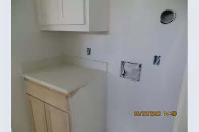 1962 Avenue A, Crystal Beach, TX 77650 - Photo 4