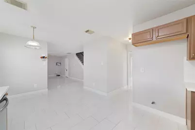 10831 Cayman Mist Drive, Houston, TX 77075 - Photo 8