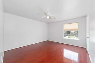10831 Cayman Mist Dr, Houston, TX 77075 - Photo 16