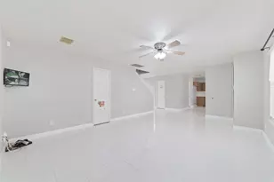 10831 Cayman Mist Dr, Houston, TX 77075 - Photo 10
