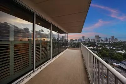 2200 Willowick Road #10D, Houston, TX 77027 - Photo 16