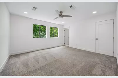 1 Boulevard Green, Bellaire, TX 77401 - Photo 20
