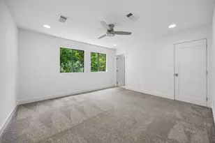 1 Boulevard Green, Bellaire, TX 77401 - Photo 20