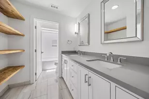 1 Boulevard Green, Bellaire, TX 77401 - Photo 18