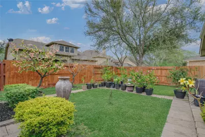 814 Hollington Way, Sugar Land, TX 77479 - Photo 16