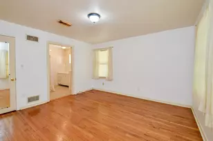 1327 Hodges Ln, Wharton, TX 77488 - Photo 10