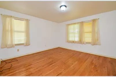 1327 Hodges Lane, Wharton, TX 77488 - Photo 14