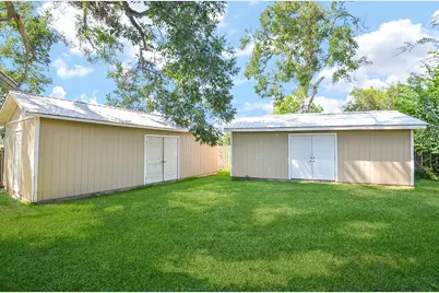 1327 Hodges Lane, Wharton, TX 77488 - Photo 20