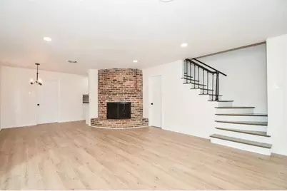 7927 Braesdale Lane, Houston, TX 77071 - Photo 14