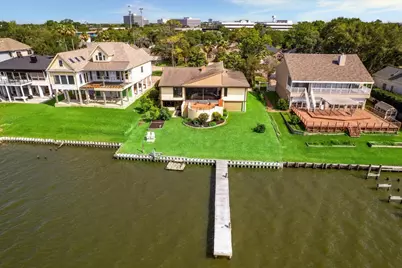 2414 Baycrest Drive, Houston, TX 77058 - Photo 6