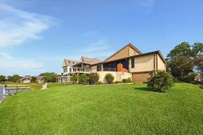 2414 Baycrest Drive, Houston, TX 77058 - Photo 42