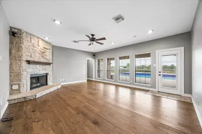 9102 N Humble Camp Road, Dickinson, TX 77539 - Photo 6