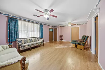 1006 Top Hill Drive, Brenham, TX 77833 - Photo 2