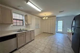 13834 Trumpetvine St, Houston, TX 77083 - Photo 4