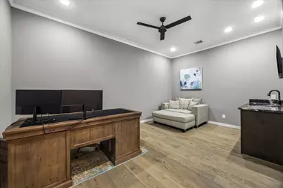 1917 Potomac Drive #B, Houston, TX 77057 - Photo 12