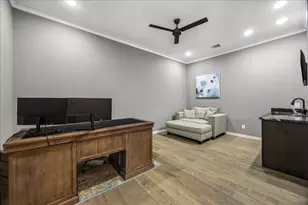 1917 Potomac Dr, Houston, TX 77057 - Photo 12