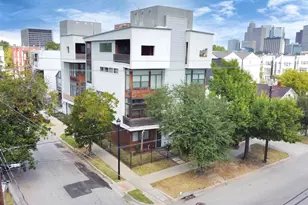 3218 N Crawford St, Houston, TX 77004 - Photo 1