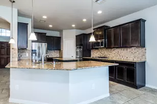 22918 Caverly Ln, Tomball, TX 77375 - Photo 6