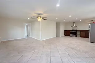 6114 Lazy Ln, Brazoria, TX 77422 - Photo 6