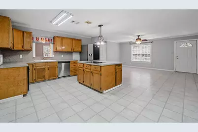 112 Lone Pine Drive, Huffman, TX 77336 - Photo 10