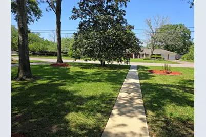 205 Hillcrest Drive, Alvin, TX 77511 - Photo 40