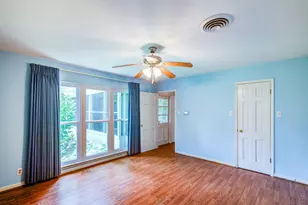 205 Hillcrest Dr, Alvin, TX 77511 - Photo 28