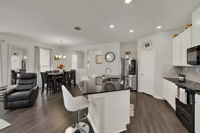 4555 Legend Trail, New Braunfels, TX 78130 - Photo 12