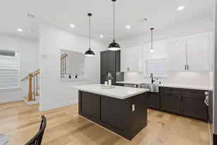 714 W Donovan St, Houston, TX 77091 - Photo 8