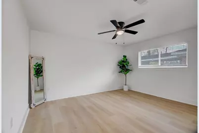 5822 Birchmont Drive, Houston, TX 77092 - Photo 28