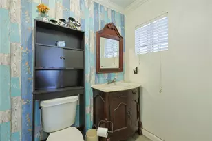 2410 Harris, Baytown, TX 77521 - Photo 22