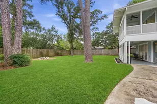 215 Whispering Oaks Dr, Seabrook, TX 77586 - Photo 24