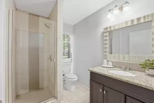 215 Whispering Oaks Dr, Seabrook, TX 77586 - Photo 20